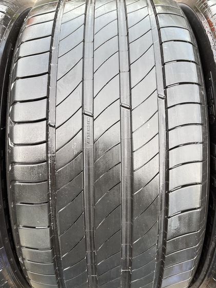 ยาง Michelin Primacy 4  225 50 17 ปี 25 ชุด 5900 บาทคะ   ไร้ปะ ไร้ตำหนิ รูปที่ 5