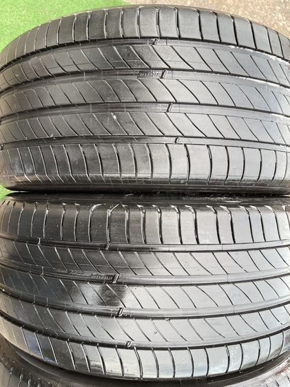ยาง Michelin Primacy 4  225 50 17 ปี 25 ชุด 5900 บาทคะ   ไร้ปะ ไร้ตำหนิ รูปที่ 2