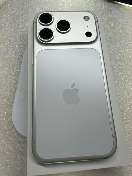 iPhone 17 pro 256 สวยประกันเหลือ