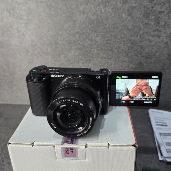 ขาย Sony ZV-E10 (พร้อมเลนส์ Kit 16-50mm) สีดำ สภาพสวย พร้อมใช้งาน