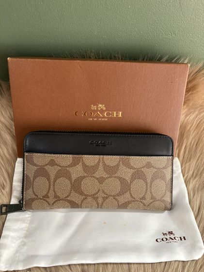 รุ่น COACH Accordion Wallet In Signature มือสอง Canvas