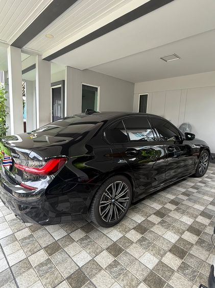 BMW Series 3 2020 320d Sedan ดีเซล ไม่ติดแก๊ส เกียร์อัตโนมัติ ดำ รูปที่ 2