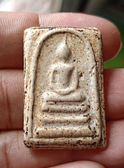 พระพิมพ์สมเด็จพิมพ์ใหญ่ เนื้อผง เก่าครับ ราคา 400 - พร้อมส่งให้ครับ โทร 0955405225 หรือชอบทักมาครับ