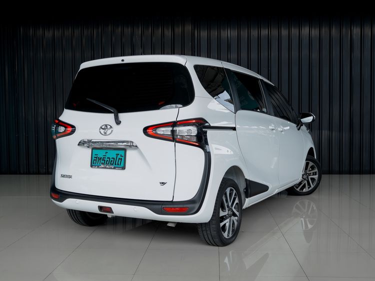 Toyota Sienta 2020 1.5 V Utility-car เบนซิน ไม่ติดแก๊ส เกียร์อัตโนมัติ ขาว รูปที่ 3