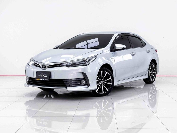 รถ Toyota Altis 1.8 Esport สี เทา