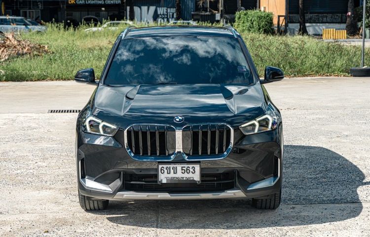 รถ BMW X1 2.0 sDrive18i สี ดำ