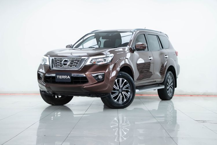 รถ Nissan Terra 2.3 VL 4WD สี น้ำตาล